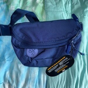 Baboon to the Moon Fanny Pack Navy NWT 3L Capacity Ballistic Nylon